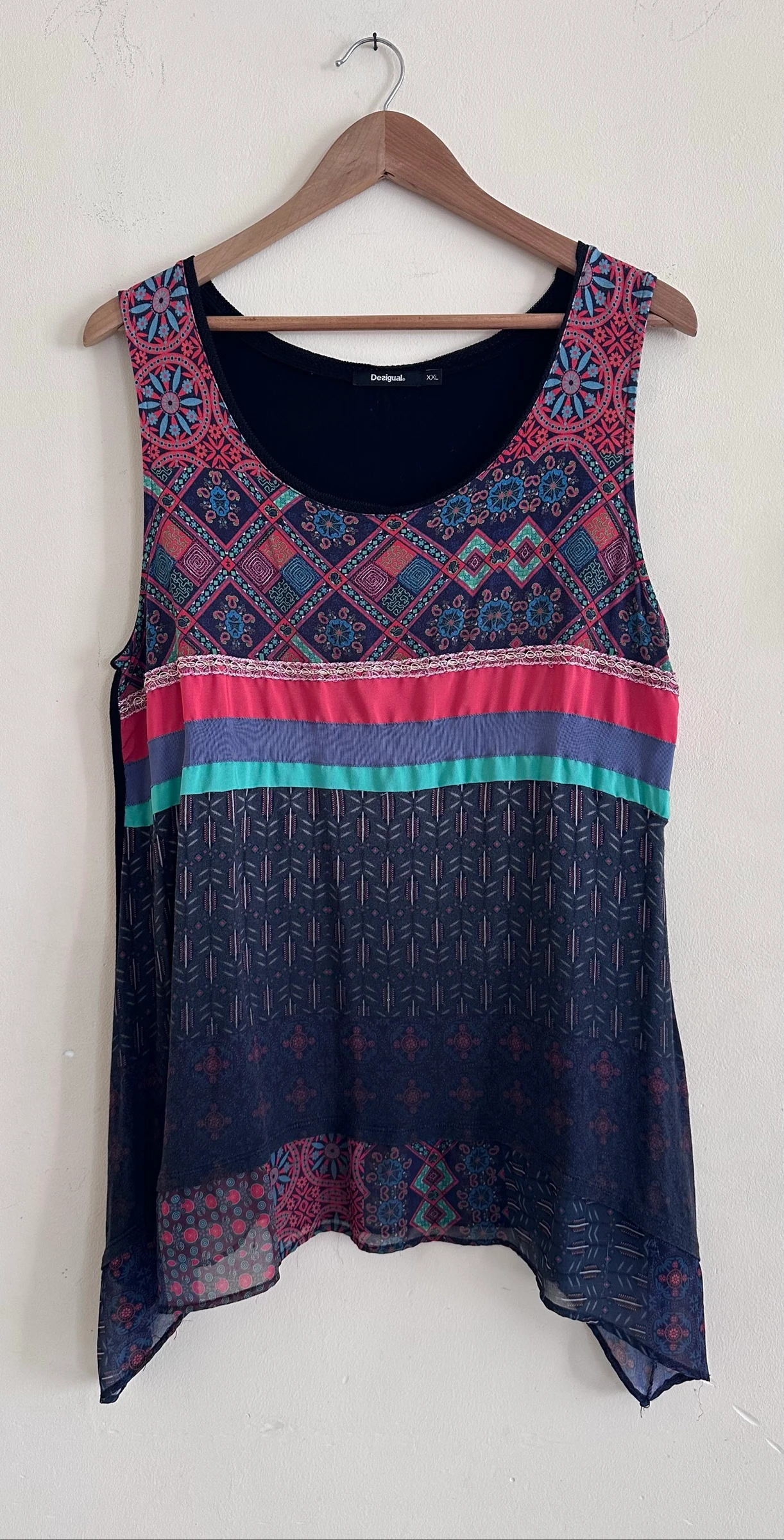 Asymmetrisch T-shirt Desigual XXL – Meerkleurige patronen & opschriften (Zeer goede staat) – photo 2